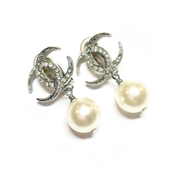 CHANEL 15B Large Silver CC Dubai Moon Crystal Clip - Picture 2 of 8